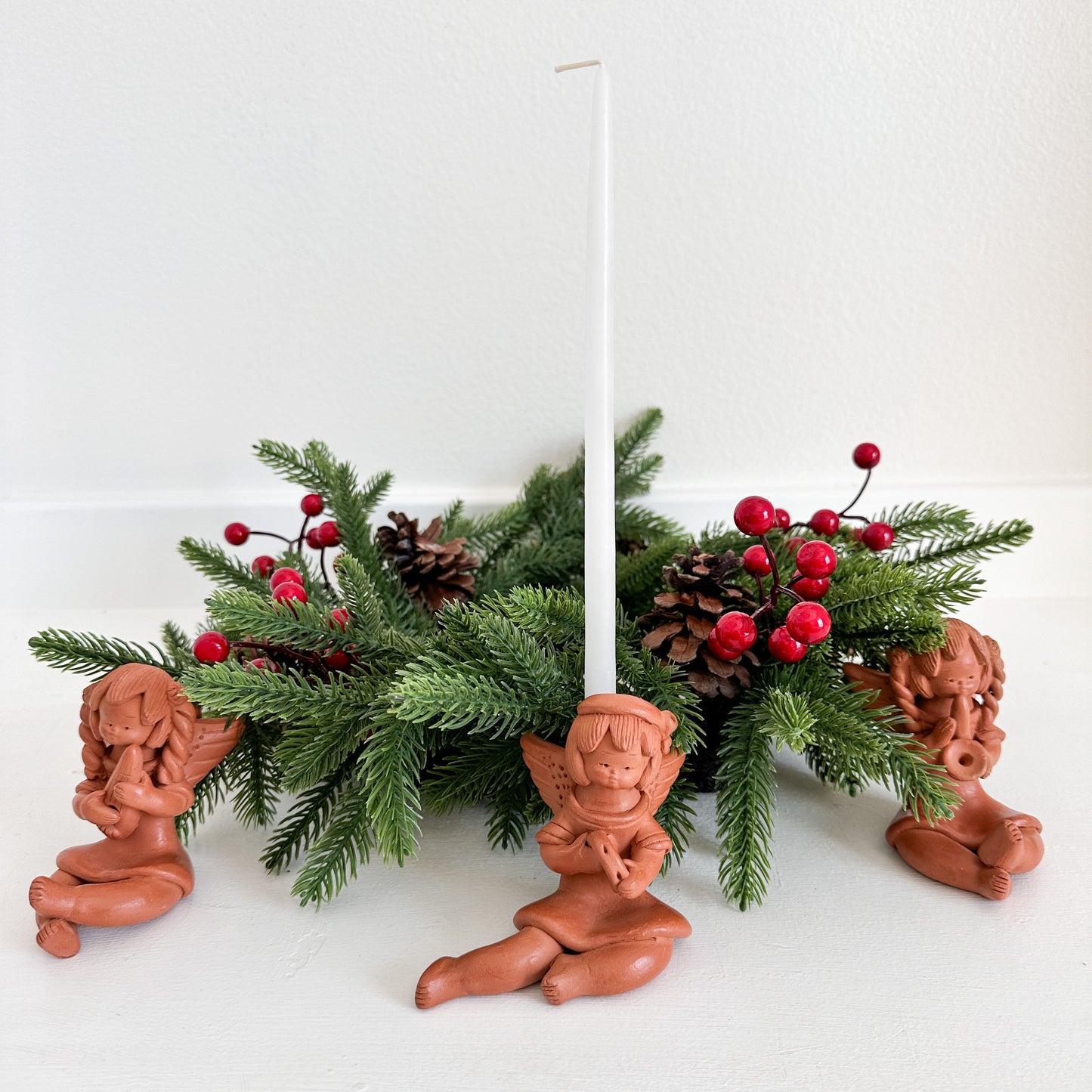 Barro Angelita Candle Holder