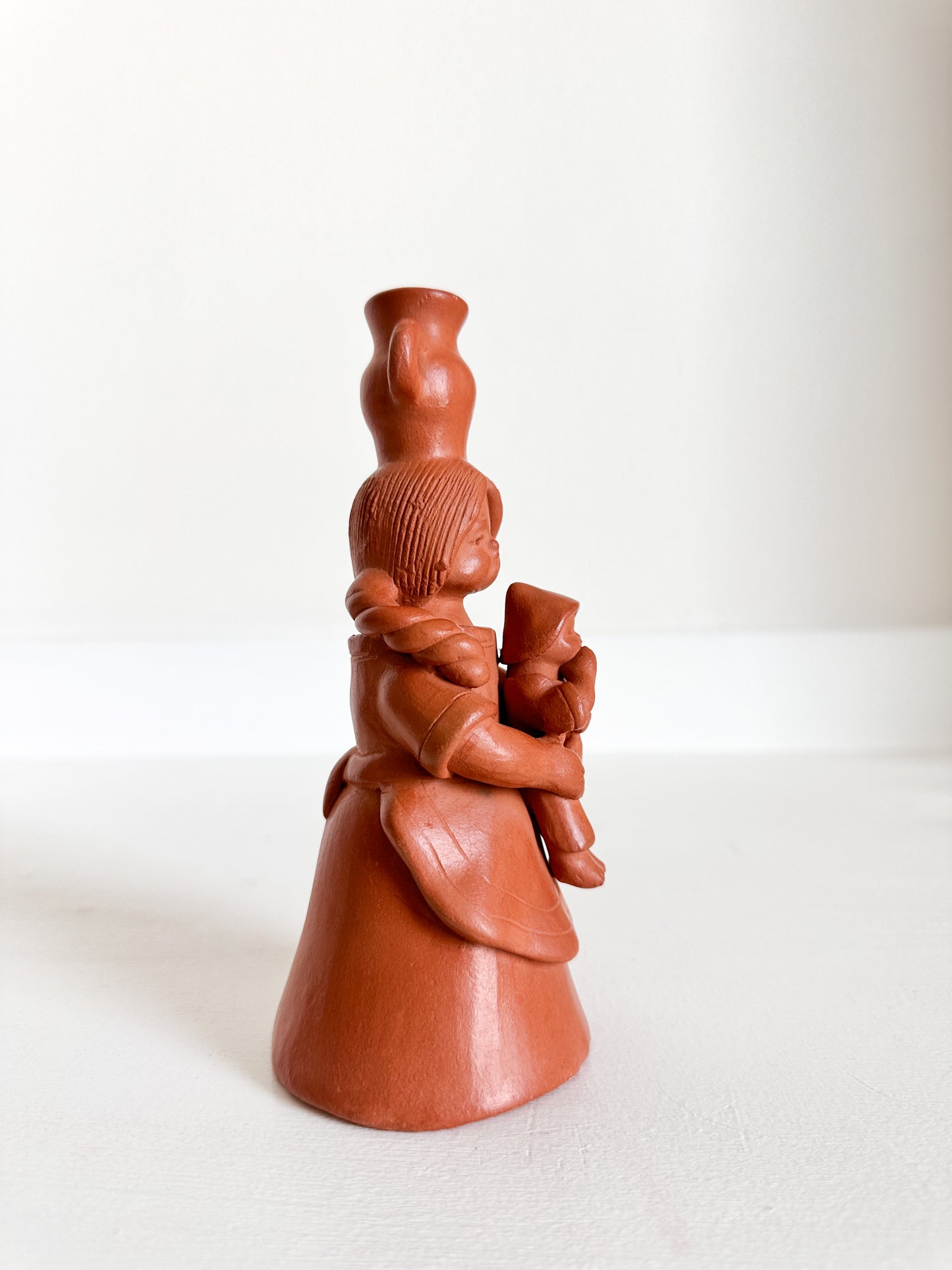 Barro Artisan Women Figurine