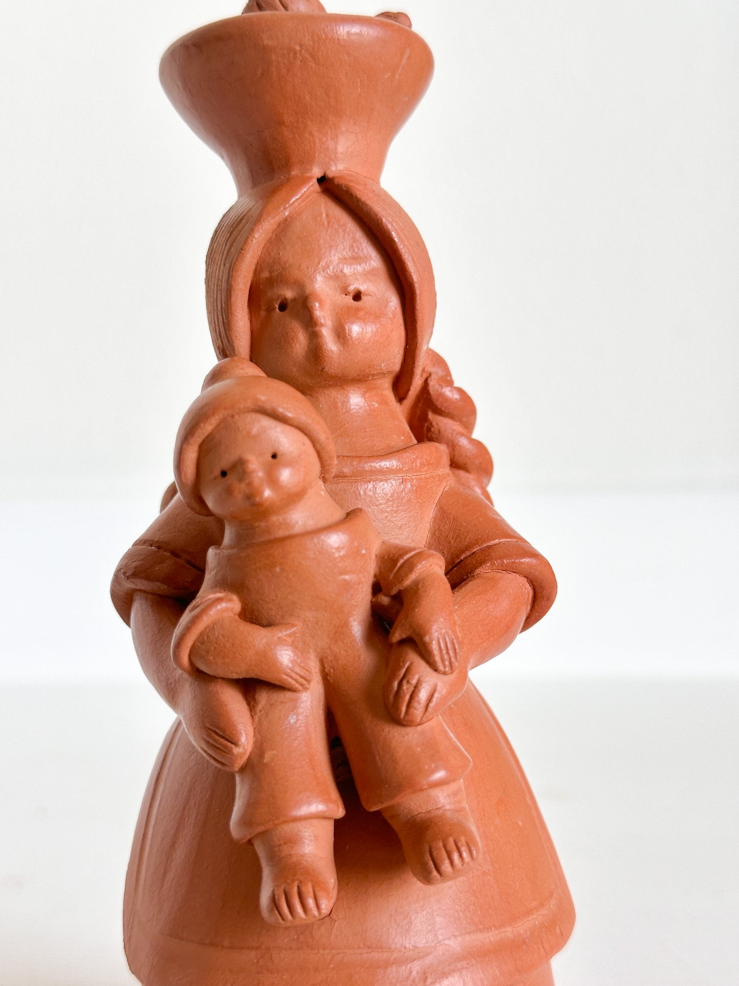 Barro Artisan Women Figurine