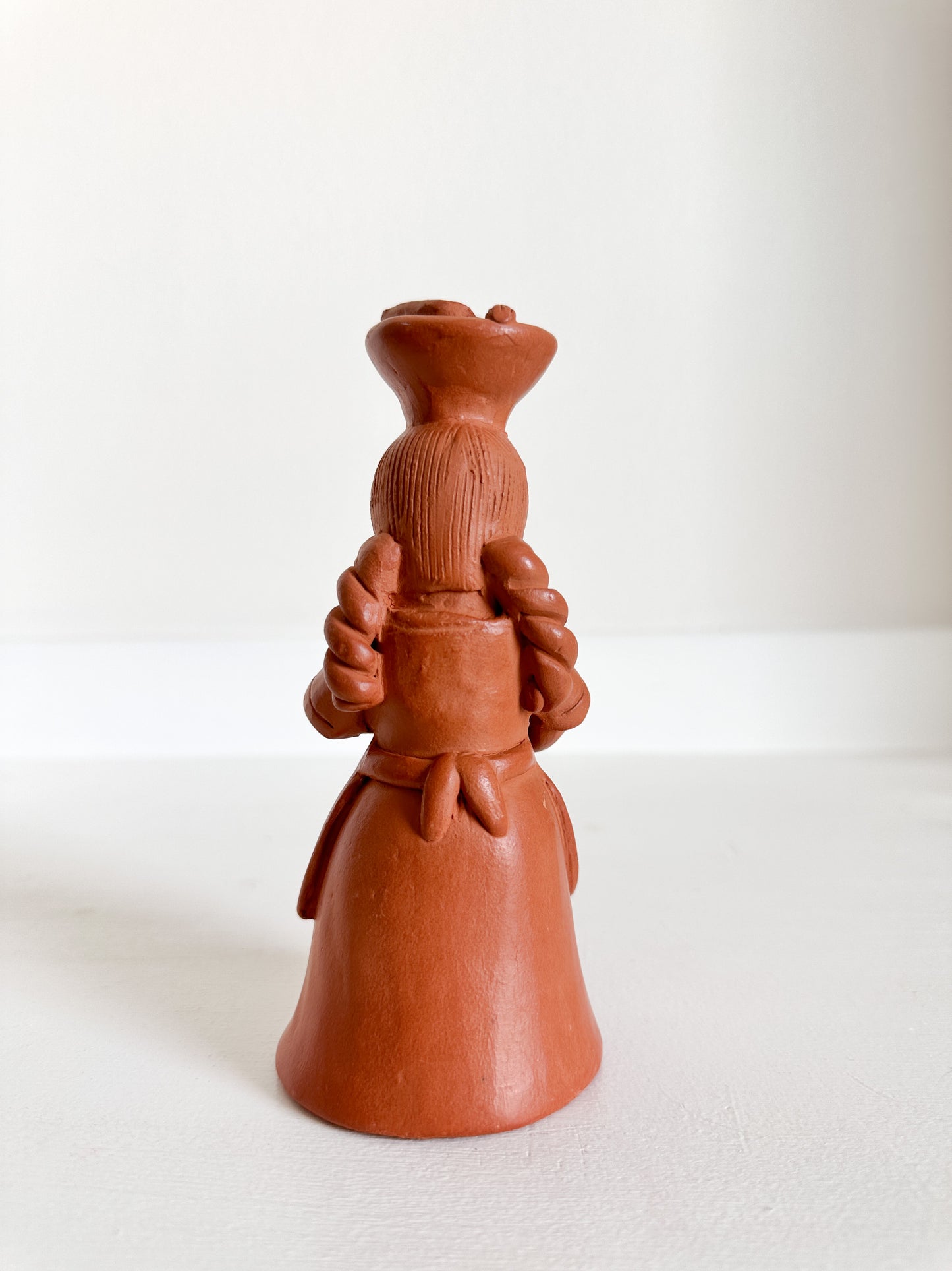 Barro Artisan Women Figurine