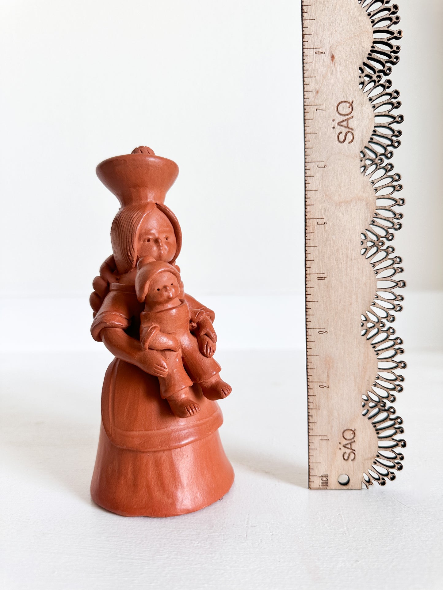 Barro Artisan Women Figurine