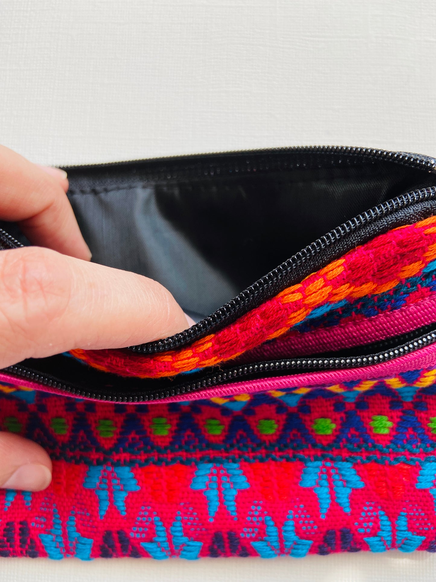 Handwoven 3-Zipper Coin Purse Pink