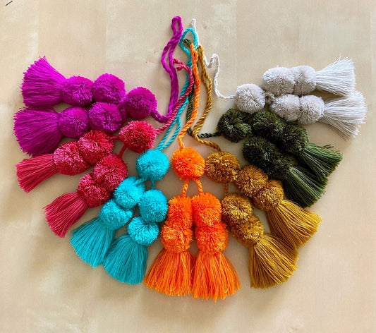 Pom Pom Tassel 5 Scoop